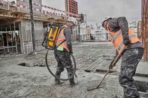 Вибратор-рюкзак глубинный аккумуляторный POWERSHIFT DeWALT DCPS310N №10