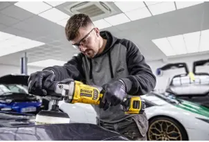 Полірувальна машина акумуляторна безщіткова DeWALT DCM849N №3