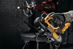 Пила стрічкова акумуляторна безщіткова DeWALT DCS377NT №16