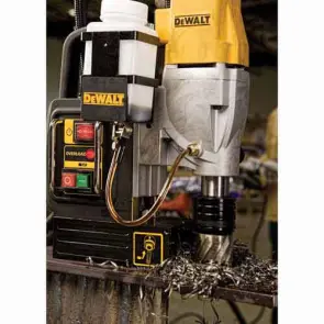 Верстат свердлильний мережевий магнітний DeWALT DWE1622K №5