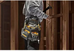 Професійна сумка для інструментів з ременем DeWALT DWST40201-1 №2