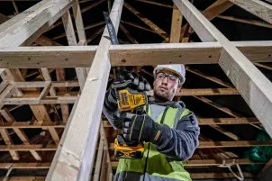 Пилка сабельная аккумуляторная бесщеточная DeWALT DCS369P2 №3