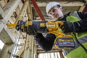 Пила сабельная аккумуляторная DeWALT DCS389N №3