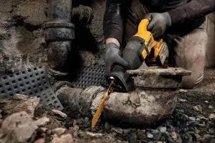 Пила сабельная аккумуляторная DeWALT DCS389NT №12
