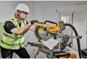 Пилка торцювальна акумуляторна безщіткова DeWALT DCS781N №20
