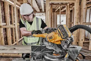 Пилка торцовочная бесщеточная аккумуляторная DeWALT DCS781X2 №19