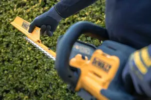 Кусторез аккумуляторный DeWALT DCMHT564N №12