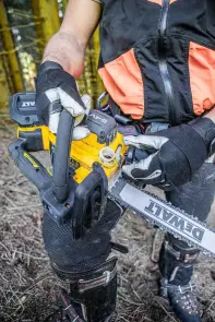 Пилка цепная безщеточная аккумуляторная с верхней рукояткой DeWALT DCMCST635X1 №10
