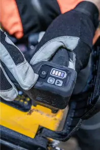 Пилка цепная безщеточная аккумуляторная с верхней рукояткой DeWALT DCMCST635X1 №11