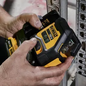 Рівень лазерний лінійний DeWALT DCLE34021N №3