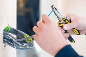 Плоскогубці STANLEY "FatMax®" комбіновані, L=160мм. №5