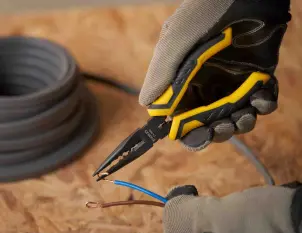 Плоскогубці STANLEY "DYNAGRIP" з подовженими губками, L=150 мм. №4