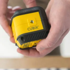 Рівень лазерний STANLEY CUBIX® Red Beam Cross Line, дальність дії - 12 м. №16