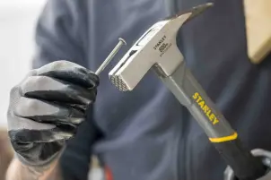 Молоток тесляра STANLEY "LATHAMMER FIBERGLAS", стрижень ручки зі скловолокна, насічка, вага головки 600 м №5