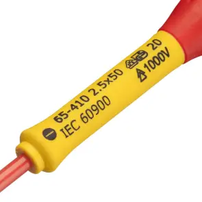 Отвертка электричество Stanley "Fatmax VDE 1000v" изолированная с жалом под прямой шлиц 2,5x50 мм. №8