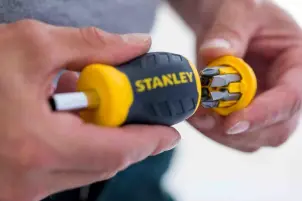 Викрутка - набір STANLEY "Multibit Stubby", L=95мм, 6 біт: Ph1, Ph2; Pz1, Pz2; SL 4.5 і 6мм. №6