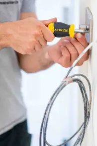 Викрутка - набір STANLEY "Multibit Stubby", L=95мм, 6 біт: Ph1, Ph2; Pz1, Pz2; SL 4.5 і 6мм. №9