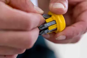 Викрутка-набір STANLEY"Multibit Stubby", L=120мм, реверсивна, 6 біт: Ph1, Ph2; Pz1, Pz2; SL4.5 і 6мм. №7