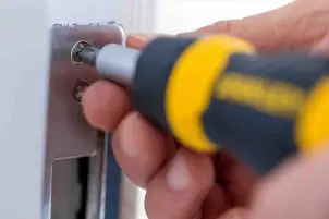 Викрутка-набір STANLEY"Multibit Stubby", L=120мм, реверсивна, 6 біт: Ph1, Ph2; Pz1, Pz2; SL4.5 і 6мм. №9