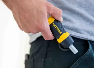 Викрутка-набір STANLEY"Multibit Stubby", L=120мм, реверсивна, 6 біт: Ph1, Ph2; Pz1, Pz2; SL4.5 і 6мм. №10