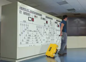 Ящик STANLEY "FATMAX®", 540 х400 х 435 мм, армированный стекловолокном, с колесами №27