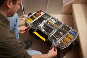 Ящик STANLEY 24", 670x323x251мм, професійний, пластмасовий, відкритий з органайзером. №8