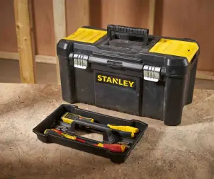 Ящик STANLEY " ESSENTIAL", 482x254x250 мм (19"), пластиковий, з металевими клямками. №6