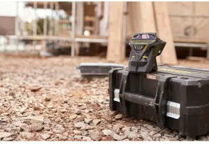 Рівень лазерний FatMax®MultilineGreen трипроменевий площинний самовирівнюючий, чемодан STANLEY FMHT1-77356 №31