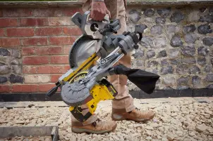 Пила торцювальна акумуляторна STANLEY FATMAX SFMCS701M1+SFMCS600B №21