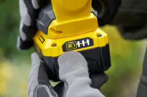 Кущоріз акумуляторний STANLEY FATMAX SFMCHT855M1 №6