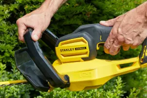 Кущоріз акумуляторний STANLEY FATMAX SFMCHT855M1 №20