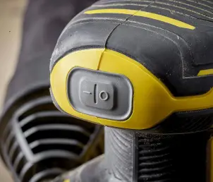 Шліфмашина ексцентрикова акумуляторна безщіткова STANLEY FATMAX SFMCW220B №5
