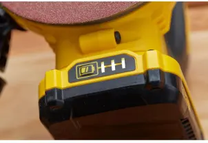 Шліфмашина ексцентрикова акумуляторна безщіткова STANLEY FATMAX SFMCW220D1S №5