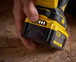 Пила лобзикова акумуляторна STANLEY FATMAX SFMCS650B №6