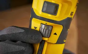 Фрезер акумуляторний безщітковий STANLEY FATMAX SFMCW400B №17