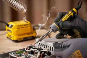 Паяльник акумуляторний STANLEY FATMAX SFMCE040B №12