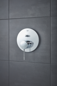 Змішувач прихованого монтажу на 2 споживача Grohe Essence New (24058001) №4