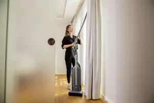 Акумуляторний щітковий пилосос CV 30/2 Bp Adv Karcher №11