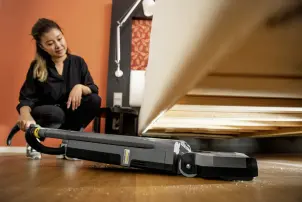 Акумуляторний щітковий пилосос CV 30/2 Bp Karcher №10