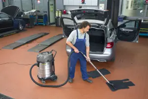 Професійний пилосос для вологого і сухого прибирання NT 70/2 Me Classic Karcher №6