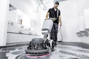 Однодискова прибиральна машина BDS 43/ Orbital C Spray Karcher №8