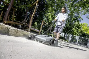 Компактна підмітальна машина KM 70/15 C Classic Karcher №3