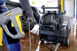 Аппарат высокого давления HDS 8/18-4 CXA (с автоматическим барабаном для шланга) Karcher №15
