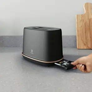 Тостер Electrolux 980Вт, метал, чорний №3