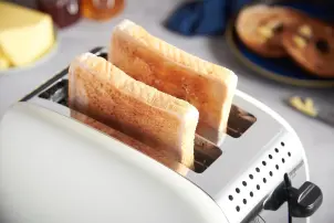 Тостер Russell Hobbs Colours Plus 1600Вт, підігрів, розморожування, метал., бежевий №11