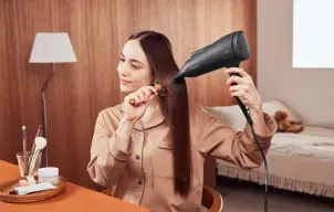 Фен Panasonic, 2300Вт, 3 режима, ионизация, холл. обдув, черный №6