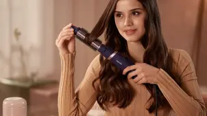 Фен-щетка Philips 3000 Series, 800Вт, 3 режима, ионизация, 4 насадки, фиолетовый №10