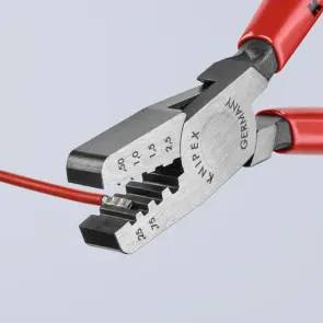 Інструмент для обтиску контактних гільз 0,25-2,5мм.кв., 145мм KNIPEX 97 61 145 А, фосфатований №3