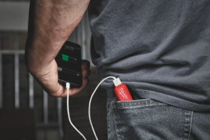 Аккумулятор Li-Ion Повербанк 2,1А PPS-301 с зарядным устройством USB L4 MILWAUKEE 4932493335 №4