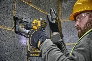 Дриль-шурупокрут акумуляторний безщітковий DeWALT DCD708N №4